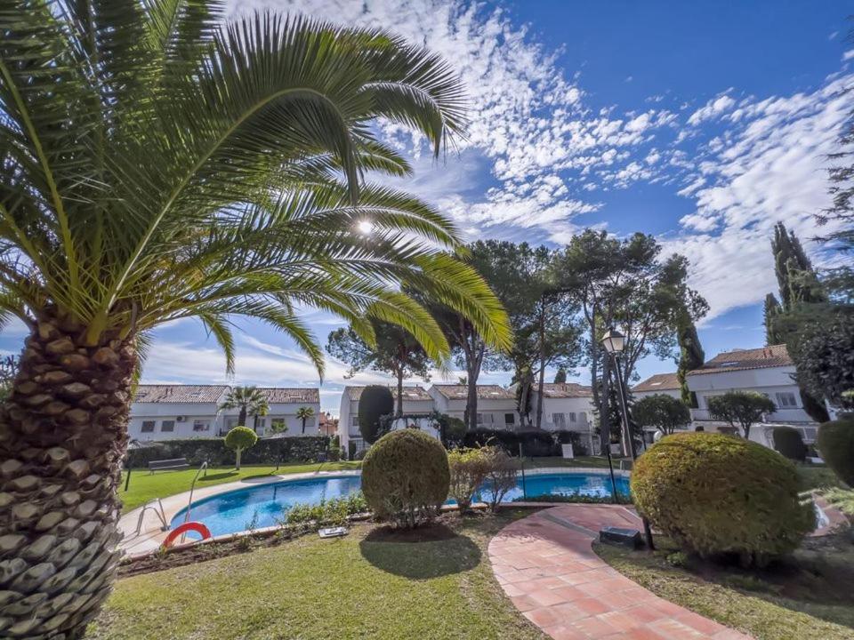 Ferienwohnung Ground Floor With Garden In The Golden Mile Marbella Exterior foto